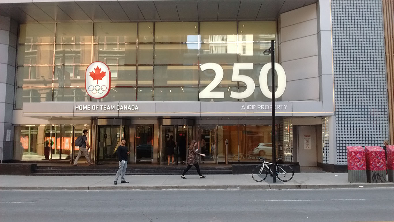 St. Michael's Hospital Research - 250 Yonge